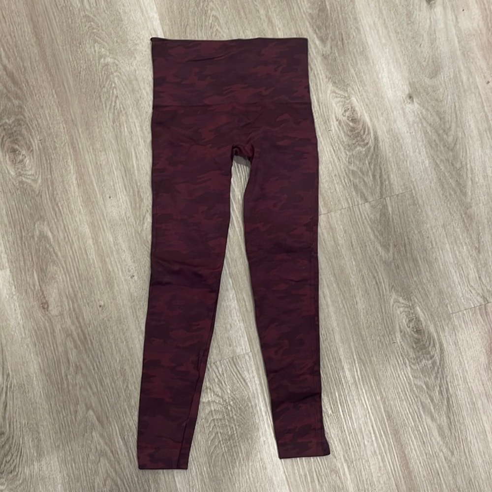 Spanx burgundy camo leggings